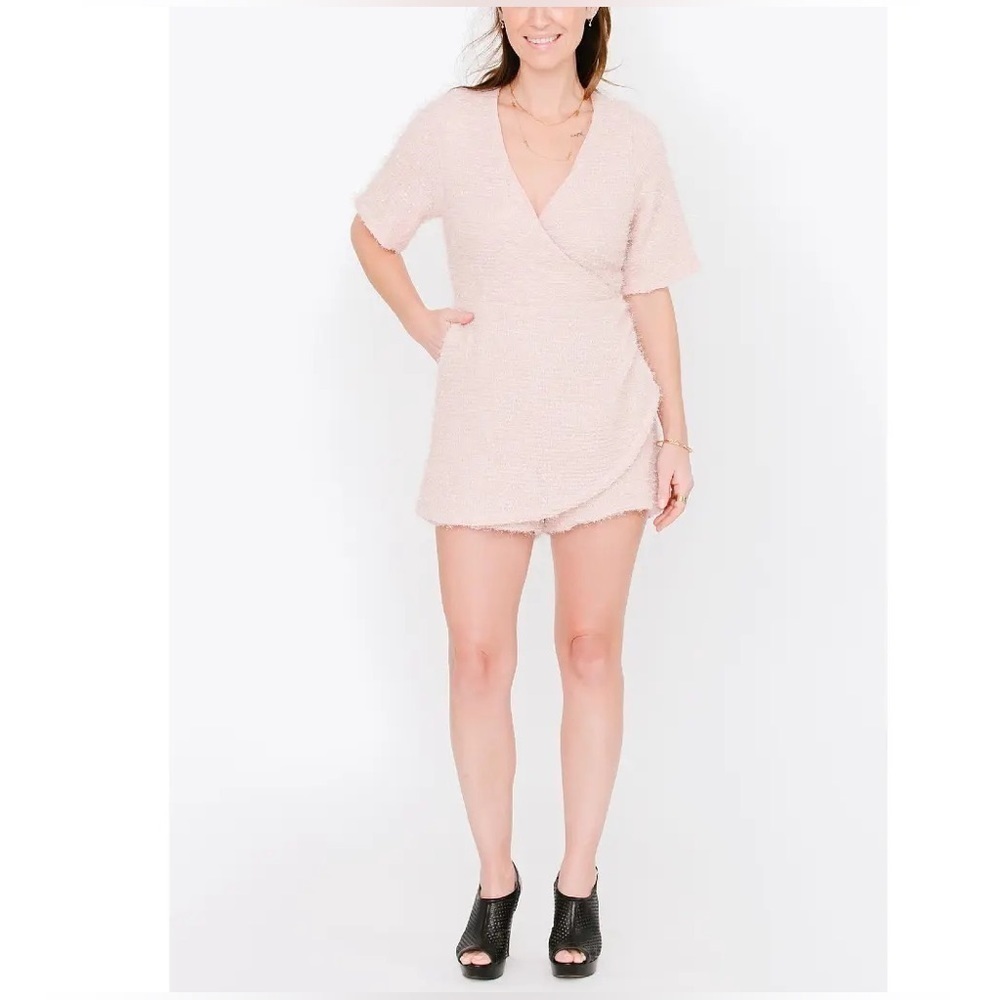 🆕 Smash + Tess x Hilary Duff The Tinsel Skorty Pink Fizz Playsuit
